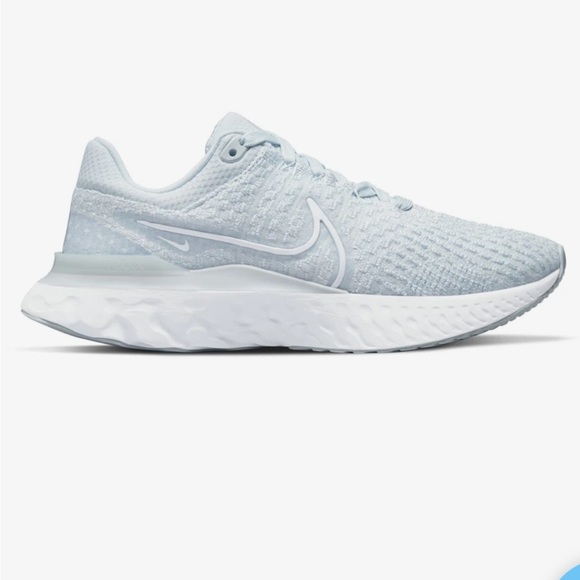 Nike React Infinity Run Flyknit 3 - Light Wear - Picture 2 of 9